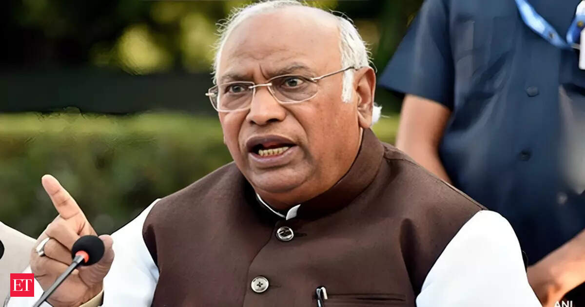 US tariffs result of Modi govt's superficial foreign policy, will lead to huge job losses: Kharge