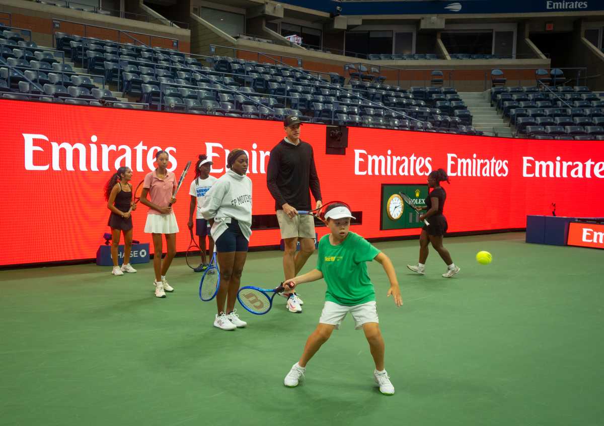 Kids from Kings County Tennis League rally with Sloane Stephens, John Isner at U.S. Open • Brooklyn Paper