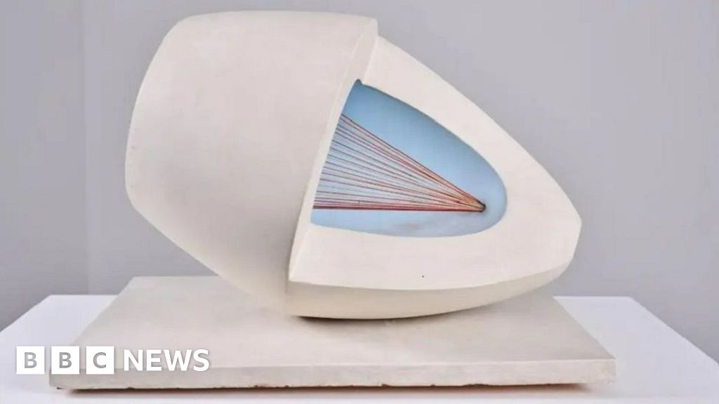 Wakefield gallery reaches £3.8m target to secure Hepworth piece