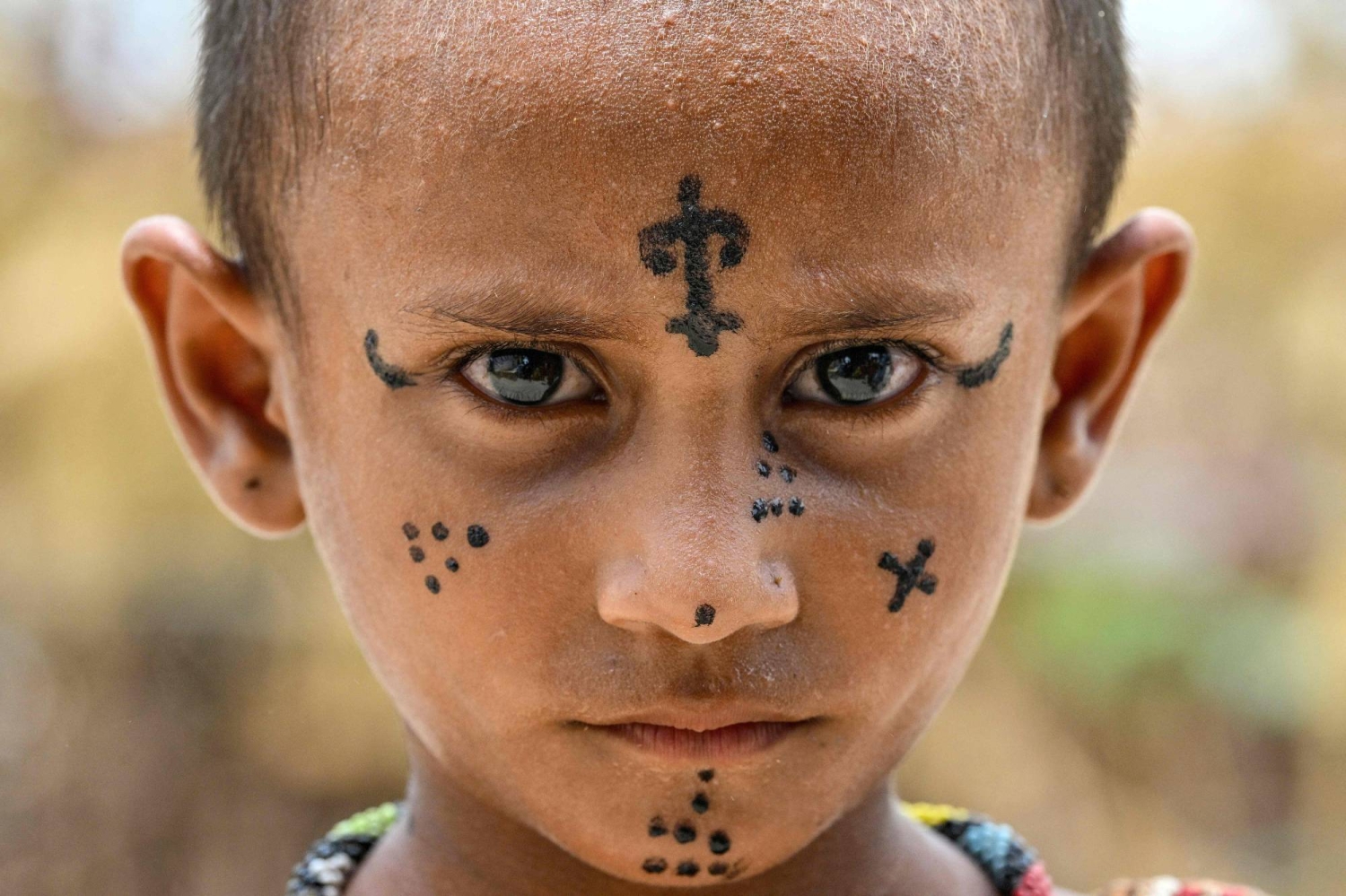 City girls snub traditional Hindu face tattoos in Pakistan