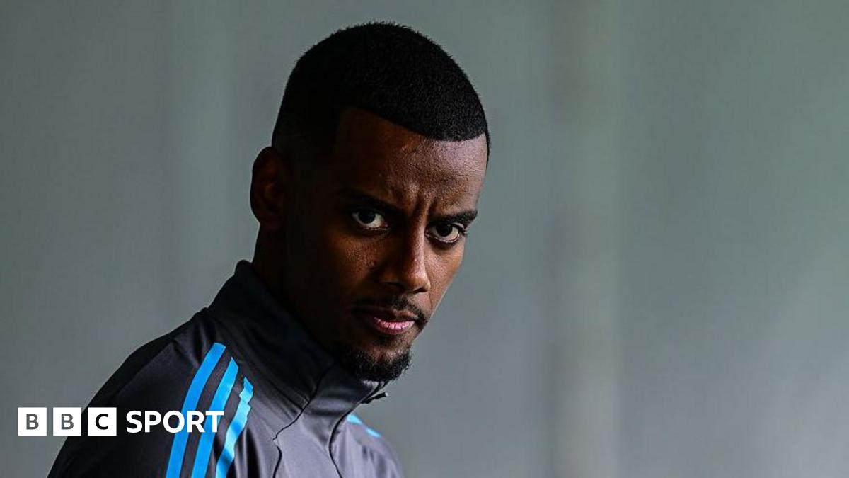 Alexander Isak transfer: Liverpool and Newcastle latest over deal