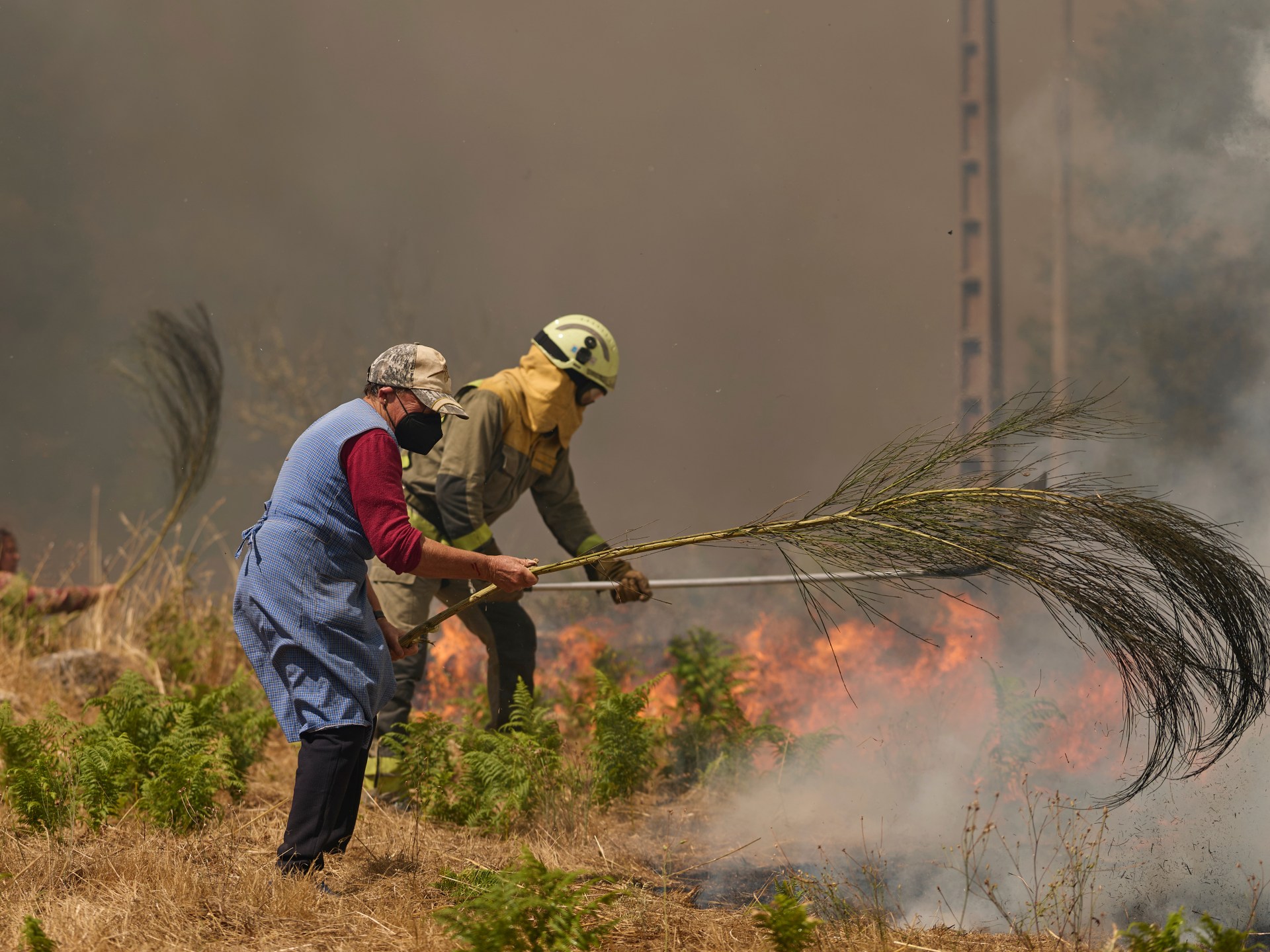 Spain battles major fires even as heatwave eases with lower temperatures | Climate Crisis News