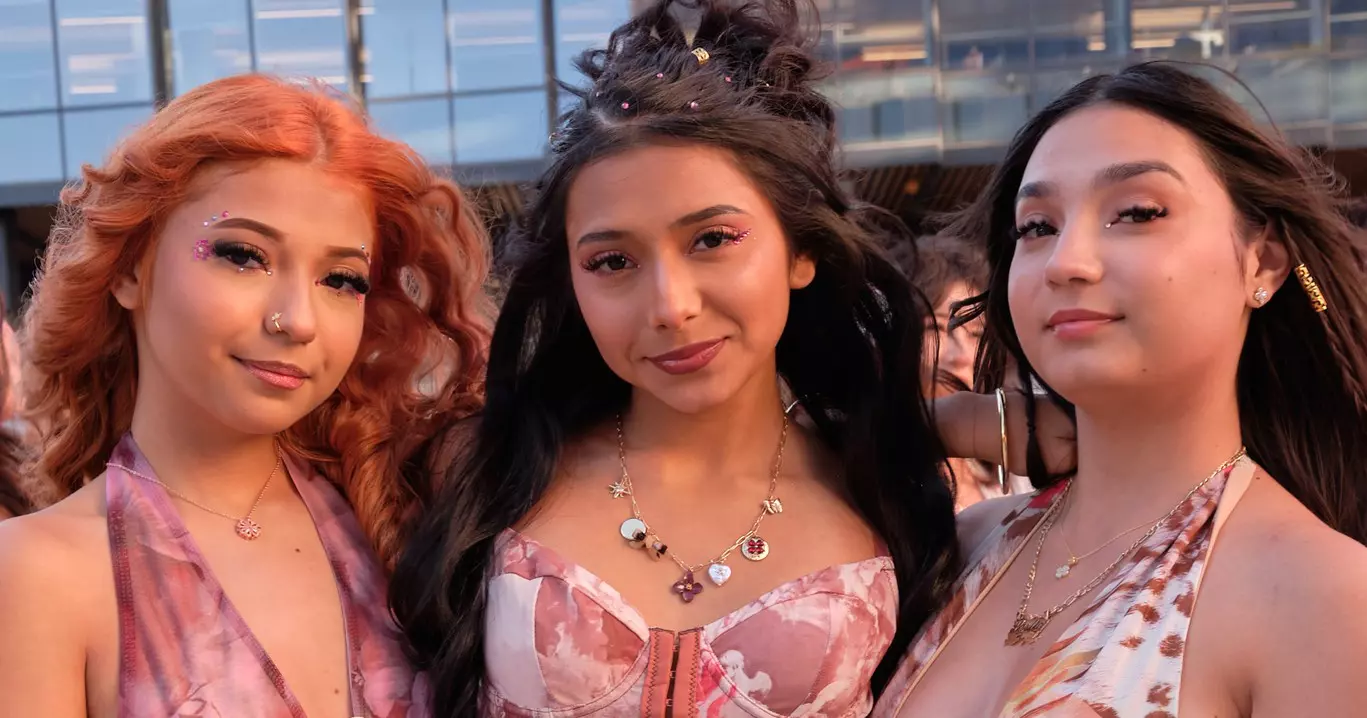 Kali Uchis fans turn Chase Center into a riot of ruffles and pink lace