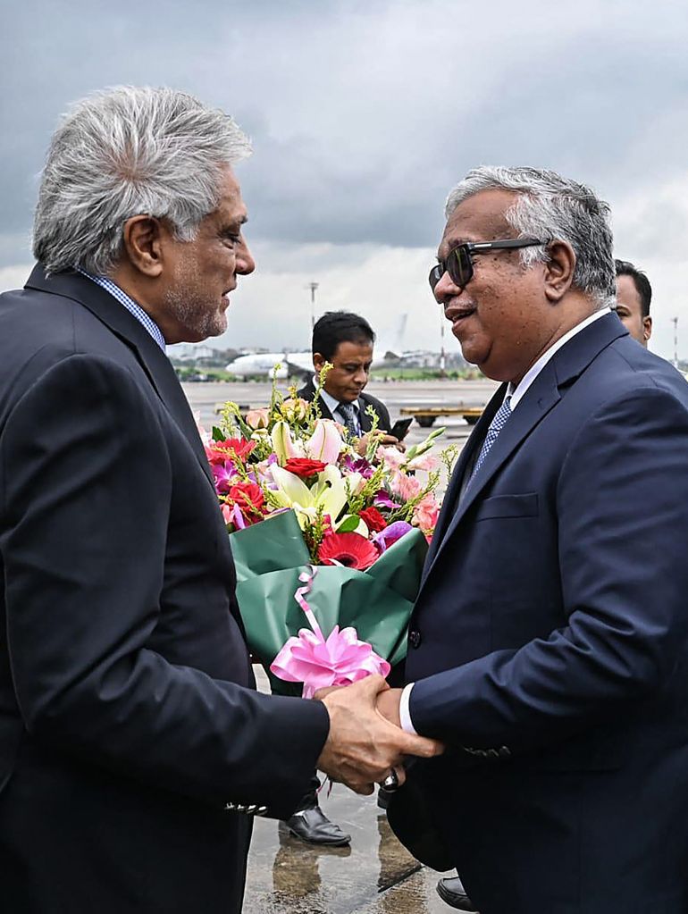 Pakistan FM holds talks with Bangladeshi officials during ‘historic’ visit | Politics News