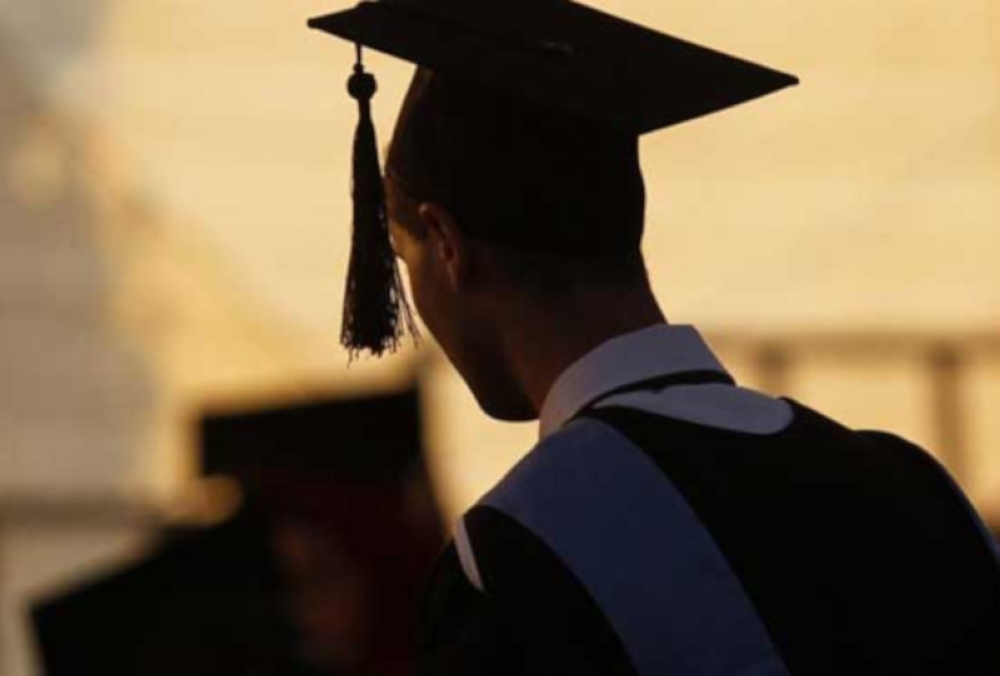 Singapore to offer 800 traineeships for fresh graduates to boost job prospects