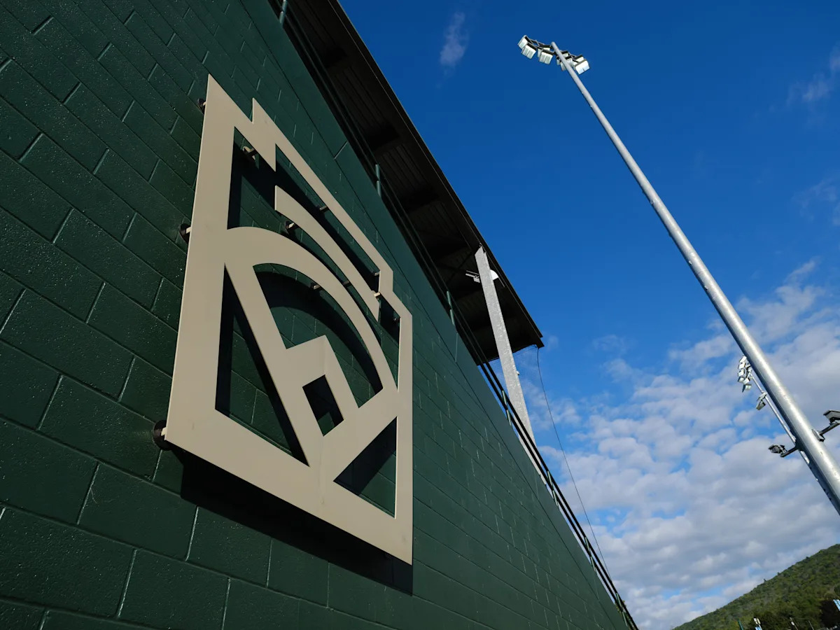 Little League World Series scores: Schedule, results as Venezuela incurs its first loss Wednesday, Connecticut and Nevada face off