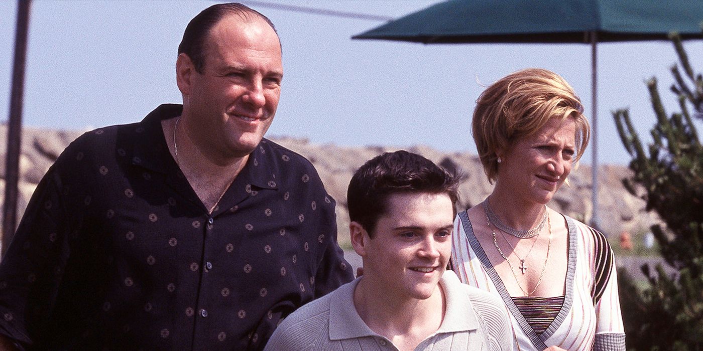 james gandolfini edie falco and robert iler in the sopranos 1999 whitecaps