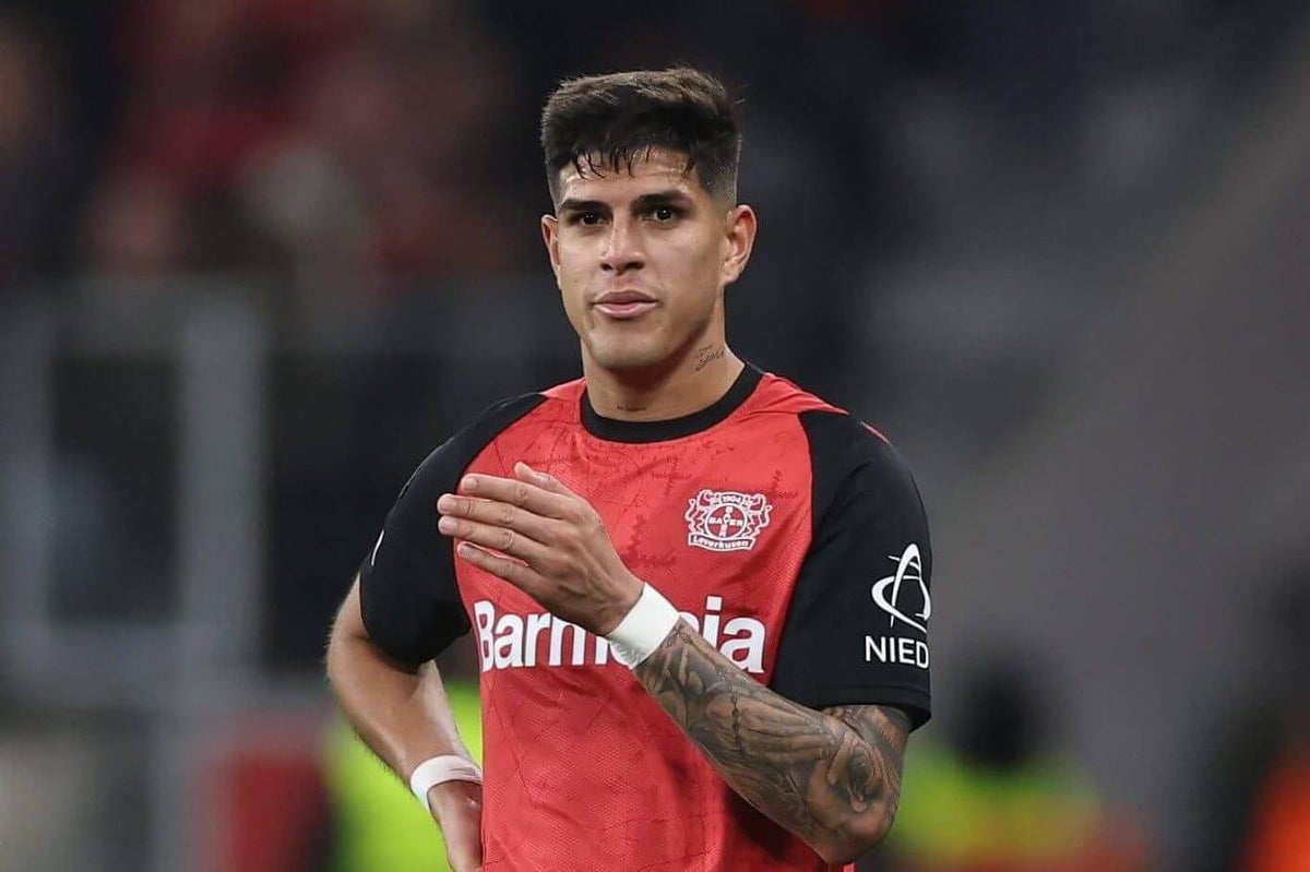 Arsenal working on deal to sign Piero Hincapie from Bayer Leverkusen