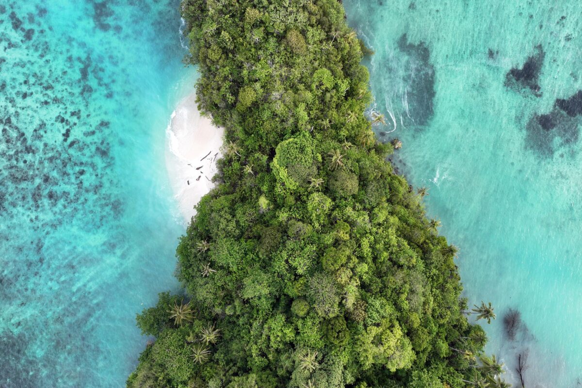 raja ampat 240372 1200x800