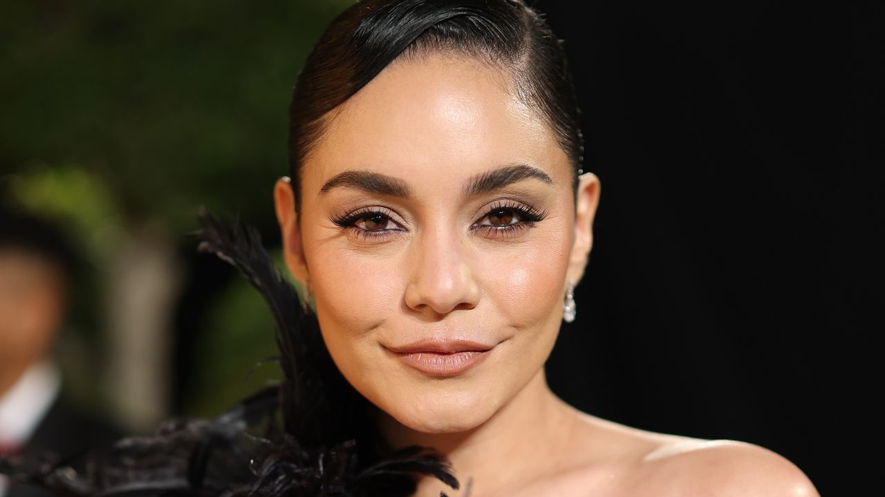 Vanessa Hudgens Turned Neutral Nails Into a Magical Manicure With One Technique