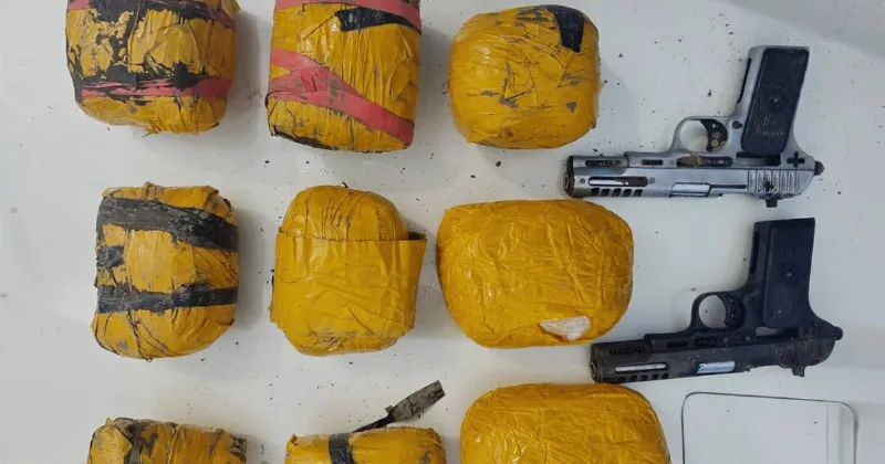 BSF Punjab foils multiple smuggling attempts along international border - First India 1 BSF Punjab foils multiple smuggling attempts along international border - First India