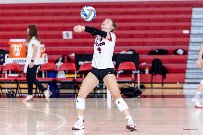 Women's Volleyball Blanks Susquehanna, 3-0