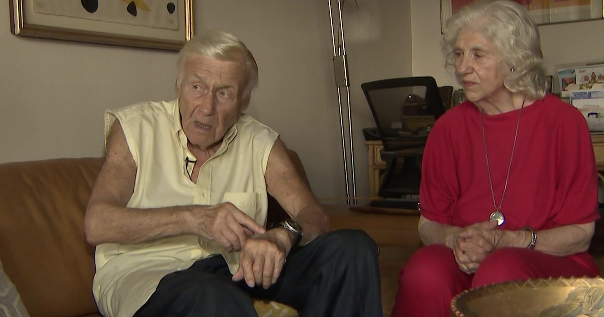 87-year-old New Yorker fends off suspects trying to steal $48,000 Rolex watch