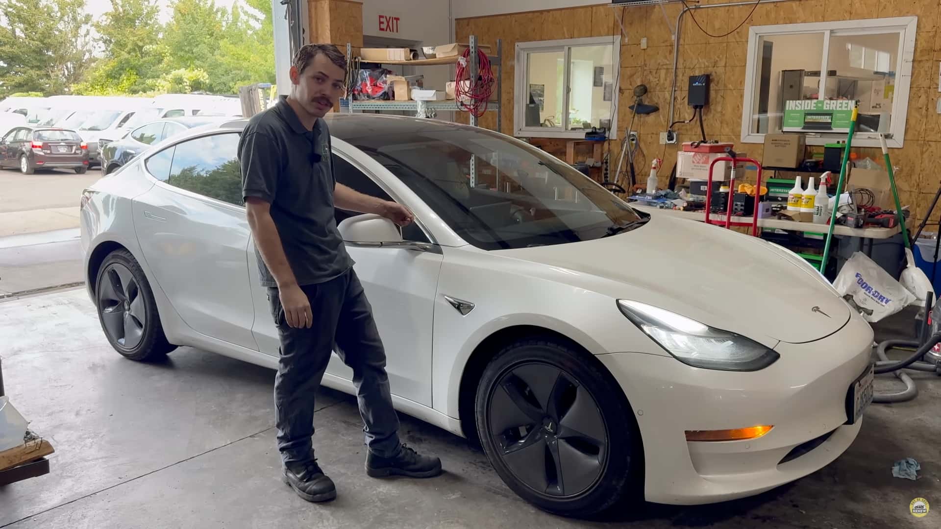 This Tesla Had A Dead Battery. Then This Mechanic Swapped In A Better One