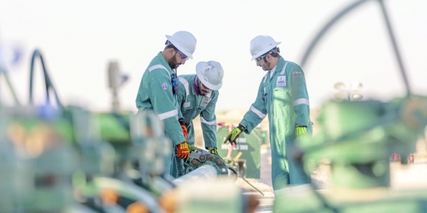 600 jobs available in the private sector
