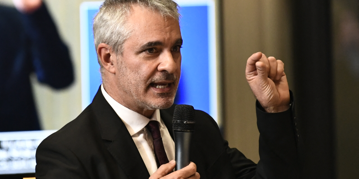 OECD warns of recession scenarios—but finds 'no signs of widespread labour displacement' from AI